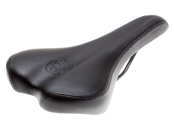 BLB Curve Race Saddle in Black