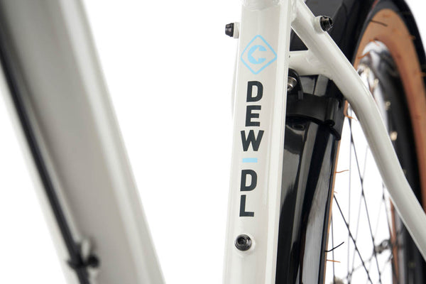 Kona Dew Deluxe Hybrid Bike in Gloss White